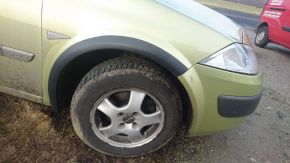 Parafanghini per Renault Megane II hatchback (2002-2009), versione 3/5 porte