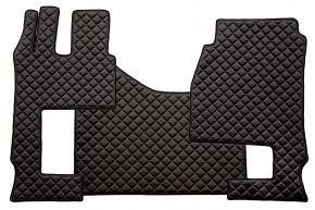 Tappetini in ecopelle Q per MERCEDES ACTROS MP 5 (dal 01.2019) - automatico - sedile passeggero ribaltabile - Nero/rosso