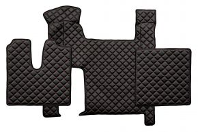 Tappetini in ecopelle Q per MAN TGX (01.2007-12.2017) - automatico - due cassetti - Nero/rosso