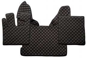 Tappetini in ecopelle Q per DAF XF 105 (01.2006-12.2013) - automatico - Nero/rosso