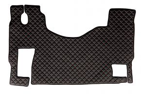 Tappetini in ecopelle Q per MERCEDES ACTROS MP 3 (01.2007-12.2010) - pavimento piatto - sedile passeggero fisso - Nero/rosso