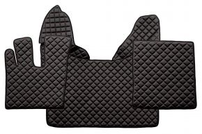 Tappetini in ecopelle Q per DAF XF 106 (01.2014-09.2021) - automatico - Nero/rosso