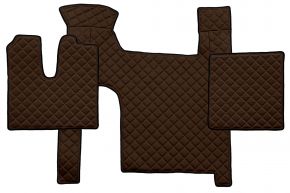 Tappetini in ecopelle Q per MAN TGX (01.2007-12.2017) - manuale - due cassetti - Marrone