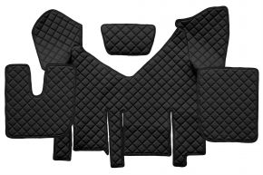 Tappetini in ecopelle Q per IVECO STRALIS XP (01.2016-12.2019) - automatico - Nero