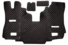 Tappetini in ecopelle Q per SCANIA R (01.2011-12.2016) - automatico - sedili RECARO - sedile passeggero ribaltabile - Nero/rosso