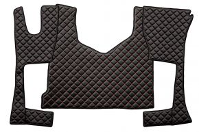 Tappetini in ecopelle Q per MERCEDES ACTROS MP 4 (01.2011-12.2018) - cabina stretta (230 cm) - vano portaoggetti più piccolo - Nero/rosso