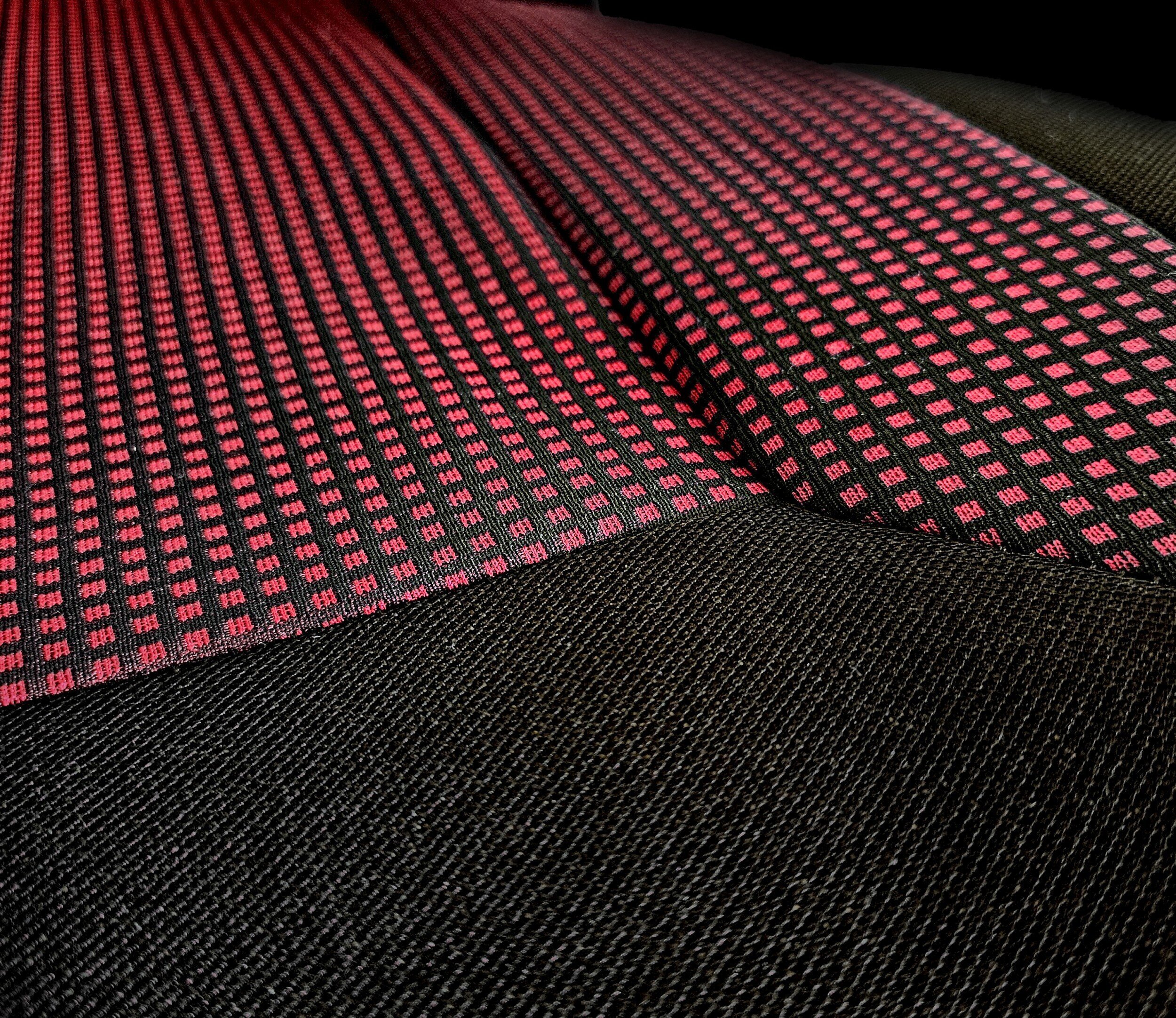 Dettaglio del tessuto jacquard rosso ROYAL