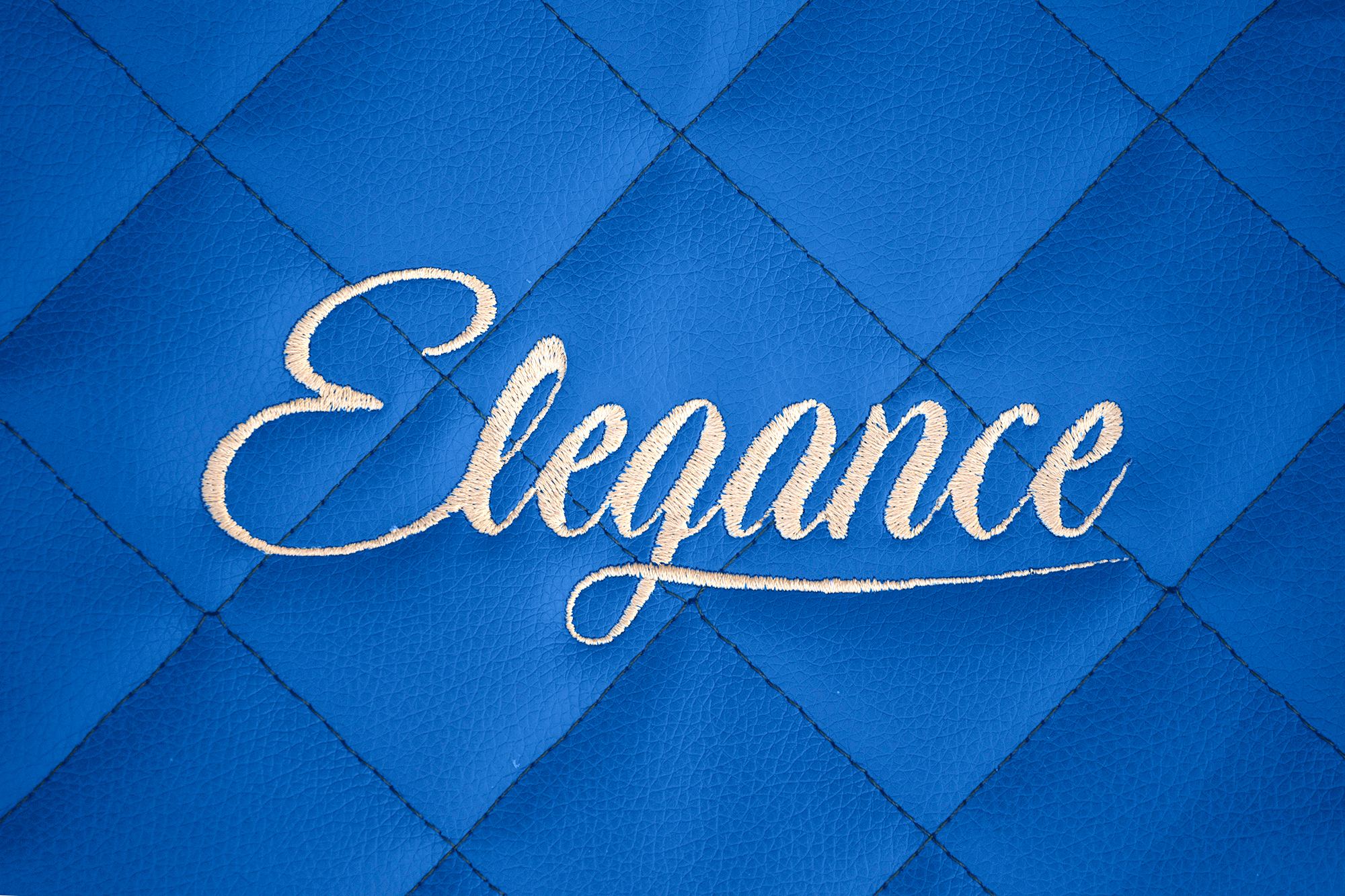 Dettaglio del ricamo Elegance: Blu