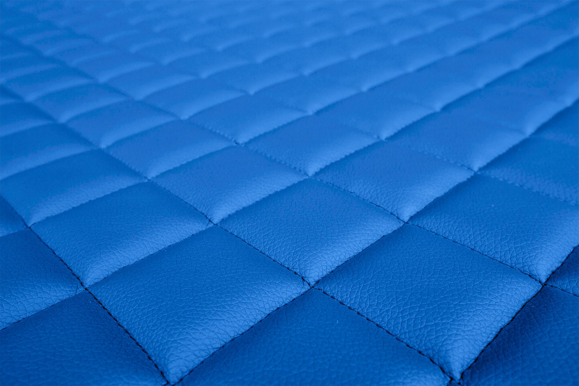 Dettaglio della superficie e della trapuntatura dei coprisedili ELEGANCE Q: Blu